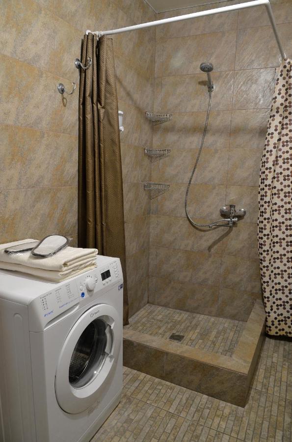 Natia'S Apartment On Dadiani St. ティビリシ エクステリア 写真