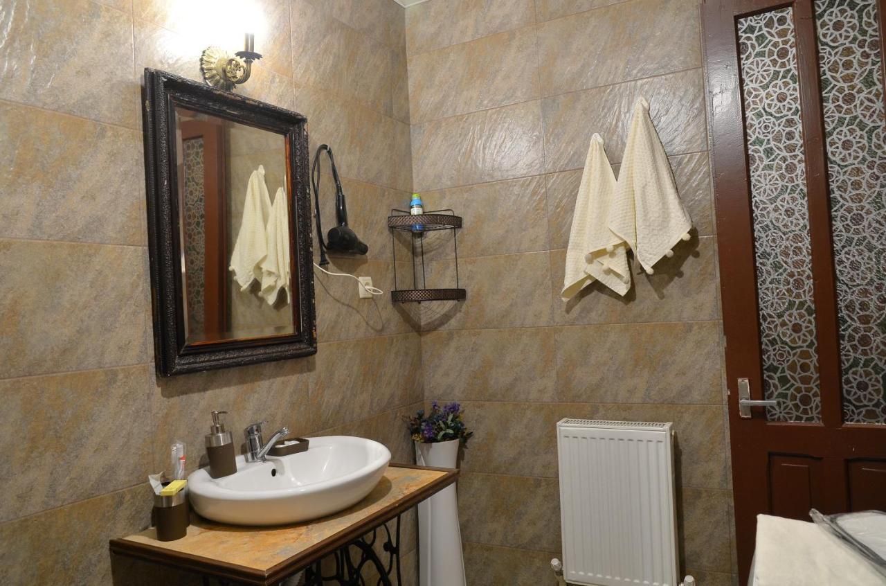 Natia'S Apartment On Dadiani St. ティビリシ エクステリア 写真